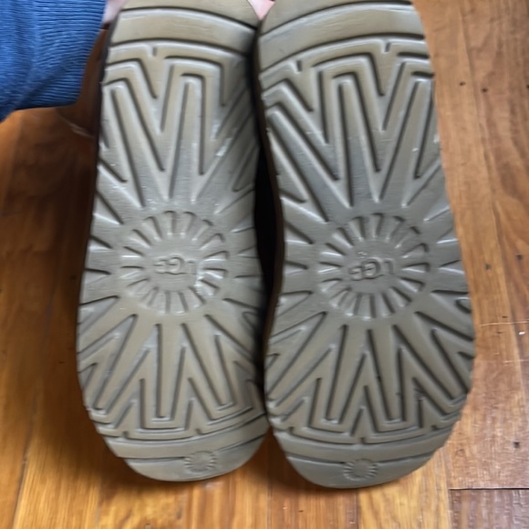 Ugg Classic Short Chestnut size 7 - Picture 4 of 5